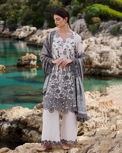 Bonitos trajes étnicos paquistaníes de diseñador de AJM Trade House 1079 - Product Image 4