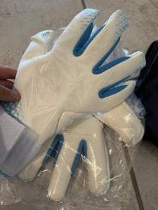 Gants de gardien de but de football personnalisables, respirants, en latex de contact de 4 mm, professionnels, imperméables, réglables pour l'extérieur - Product Image 5