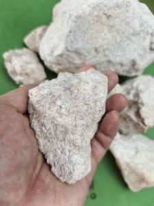 ไพโรฟิลไลท์บริสุทธิ์ใช้ในวัสดุการกรองสารเคมีทำให้อัตราการไหลสูงและคุณสมบัติความเข้ากันได้ที่ดีเยี่ยม - Product Image 5