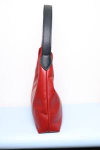 Sac fourre-tout décontracté en cuir véritable pour femmes - Grande capacité, léger, doux et durable avec décoration métallique - Product Image 2