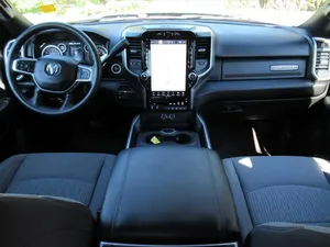 รถแรม 2500 บิ๊กฮอร์น ปี 2023 ได้รับการรับรอง - Product Image 5