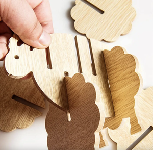 Juego de posavasos de animales de madera hecho a mano de madera natural de LOTO AZUL - Product Image 4