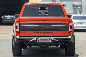F-150 Hennesseyy VelociRaptor 600 2021, inspecté, moteur V6 turbocompressé, 4 roues motrices, couleur orange métallisé - Product Image 4