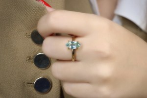 แหวนแต่งงานสีเงินสเตอริงของผู้ชาย925คลาสสิกทำเองด้วยพลอยบุษราคัมสีฟ้าธรรมชาติของขวัญวันครบรอบที่สมบูรณ์แบบสำหรับเขา - Product Image 2