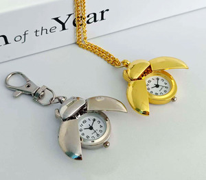 Nouvelle collection 2026 : Montre-bracelet ronde en quartz pour femme, étanche, avec bracelet en silicone, en alliage, motif coccinelle, idéale pour étudiants, vente en gros usine. - Product Image 5
