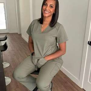 Uniforme de enfermera médica para mujer Juegos de fregado de tela tejida superior para hospitales Servicio OEM disponible - Product Image 2