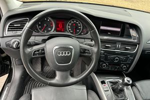 รถซีดานมือสองรุ่น lhd/rhd 2011 Audi A4 2.0T - Product Image 2