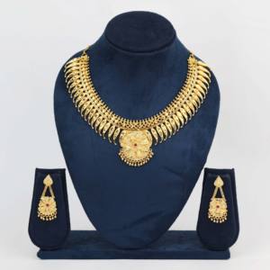 Collares de microformación de oro tradicional y ocasión especial regalo de boda para mujer cobre y latón chapado en oro laminado - Product Image 1