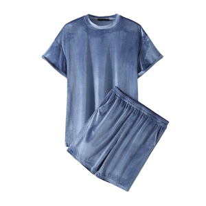 Camiseta de manga corta y traje de chándal corto para mujer hecho a medida al por mayor barato conjuntos gemelos conjuntos cortos de terciopelo de color sólido transpirables - Product Image 1