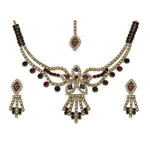 Conjunto de joyería fina Kriaa, collar floral de piedra roja con Maang Tikka - Product Image 1