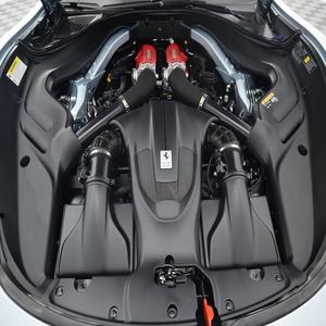 ¡Oferta Imperdible! Ferrari Roma 2021 Súper Limpio, 3.9L Twin Turbo V8, 612hp, Automático, Plateado, Coupé de Lujo - Product Image 6