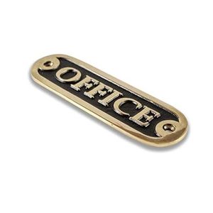 Plaque de porte en laiton faite à la main, personnalisée avec nom gravé, élégante, décorative, avec fixation murale - Product Image 2