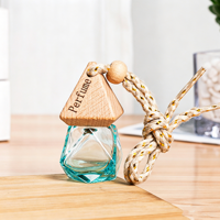 Diffuseur d'huiles essentielles en verre diamanté de qualité supérieure, pendentif pour rétroviseur, ornement, flacon de parfum suspendu pour voiture