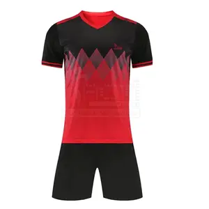 Logo personnalisé uniforme de football d'équipe meilleur prix matériau durable séchage rapide maillot de football ensemble d'uniformes