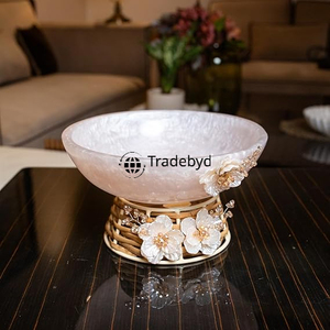 Bol en résine de style artisanal au charme rustique idéal pour les intérieurs naturels et les accents homestyle Tradebyd - Product Image 3