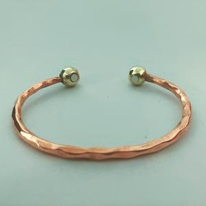 Pulseras de Cobre Vintage con Diseño de Estrellas y Detalles Trenzados, Brazaletes de Moda para Bienestar y Estilo - Product Image 5