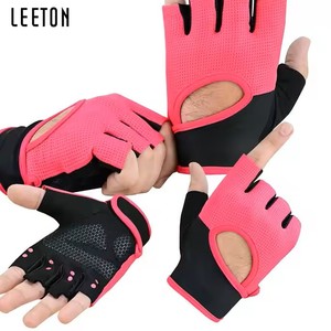 Guantes de Halterofilia Profesionales de Medio Dedo Color Rosa, Transpirables, con Cierre de Velcro Ajustable, Unisex, para Entrenamiento Físico - Product Image 5