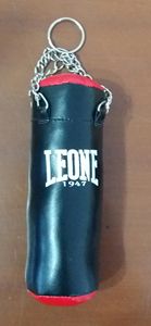 HAUTE QUALITÉ USINE VENTE EN GROS PETITS CADEAUX PORTE-CLÉS EN CAOUTCHOUC SOUPLE CARTOON PVC KARATE ARTS MARTIAUX PORTE-CLÉS KARATE GI UNIFORME - Product Image 2