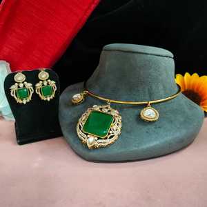 ชุดจี้สลักเพชรแบบอเมริกันสำหรับผู้หญิงเหมาะสำหรับสวมใส่สบายๆและเป็นทางการการออกแบบที่เป็นเอกลักษณ์สร้อยคอเรียบง่ายสำหรับเด็กผู้หญิง - Product Image 2