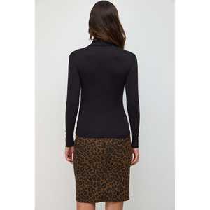 เสื้อเบลาส์แต่งผ้าทูลล์ด้านหน้า - Product Image 6