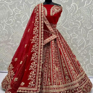 Lehenga de Novia Elegante con Doble Dupatta, Hermoso Color, Seda Cadbury, Lehenga Choli de Diseñador - Product Image 1