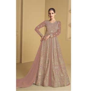 Ensemble de costume Anarkali Salwar Kameez de mode ethnique indienne à la mode disponible chez le grossiste indien - Product Image 1