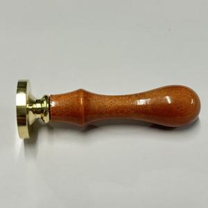 Sello de Cera Redondo de Latón Marrón de 29 mm con Mango de Madera de Arce para Manualidades, Papelería de Boda y Suministros de Embalaje de Regalos - Product Image 1