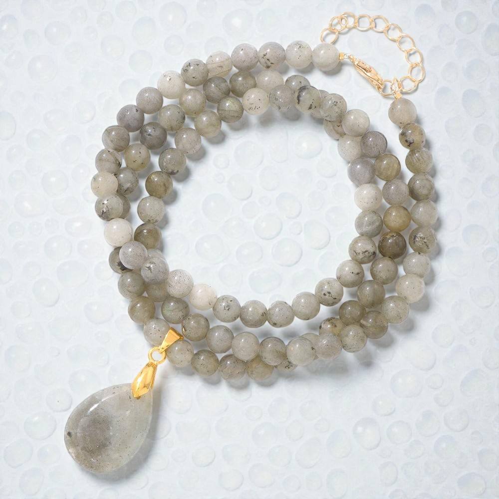 ลาบราโดไรต์