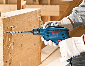 Perceuse rotative professionnelle filaire GBM 10 RE, moteur 600 W, 2600 tr/min, sans clé, diamètre de perçage 10 mm, perçage de métal haute précision, fixation - Product Image 6