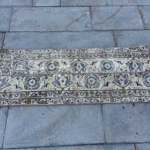 Alfombra Turca Vintage de 1.5x3.9 pies (46x119 cm), Alfombra de Lana Azul Sólida - Product Image 3