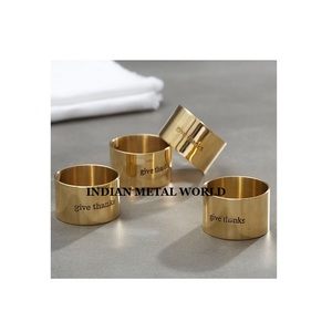 Vajilla de diseño vintage hecha a mano, artículos de comedor, servilletero de metal, Juego de 4 servilleteros chapados en oro con forma hexagonal al precio más barato - Product Image 2