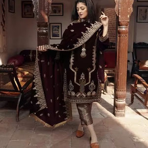 Dupatta de Terciopelo de Poliéster Transpirable de Colección Fresca, Chal con Patrón Sólido, Elegante Bordado de Lentejuelas con Cuentas de Piedra, Ropa de Invierno Étnica - Product Image 1