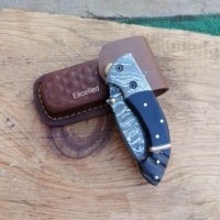 Couteau pliant artisanal en acier Damas avec verrouillage interne et manche en corne de taureau, multi-outils de plein air, couteaux de poche pliables avec étuis