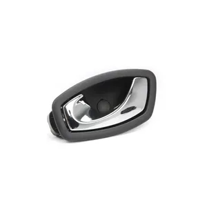 Poignée d'ouverture intérieure chromée côté gauche pour Renault Fluence & Clio 4 portes - 826733790R - Product Image 1