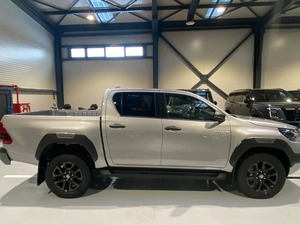 Hilux 2024, Diésel, Automática, SUV, 4.1-6L, 75k Millas, Asientos de Cuero, Techo Solar - Product Image 2