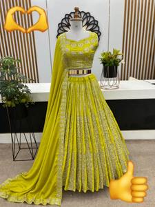 Vestido Largo de Seda Chinnon Pesada con Cuello Redondo, Diseño Casual de Verano con Parches, Bordado Pesado, Latkan Dori, Tejido - Product Image 6