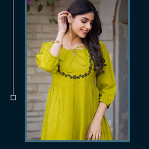 Elegante Chinnon trabajo hecho a mano indio y pakistaní desgaste de fiesta Kurti con Salwar Kameez secado rápido todas las estaciones estilo de diseño impresionante - Product Image 1
