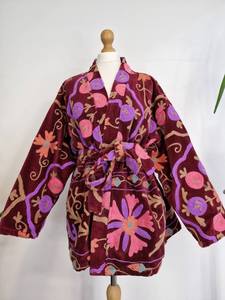 Crewel Festival Chaqueta de regalo especial Hecho a mano Suzani Chaqueta corta bordada a mano para mujer - Product Image 3