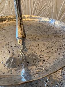 แท่นวางเทียนโลหะ3ชั้นดีไซน์วินเทจสำหรับคัพเค้กขนมหวานและขนมอื่นๆที่เสิร์ฟขนมขบเคี้ยวเหมาะสำหรับงานเลี้ยงในฟาร์ม - Product Image 5