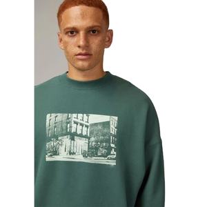 Sudadera Masculina con Cuello Redondo, Diseño Moderno, Fabricación Personalizada OEM, Sudadera Lisa de Algodón para Hombre con Manga Larga, Hecha en Pakistán - Product Image 3