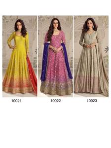 Vestido Anarkali Largo con Bordado de Mariposas de Tela de Alta Calidad con Patrón Único y Dupatta a Juego para Fiesta - Product Image 6