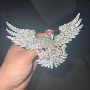 Colgante de Letra Personalizada con Búho Volador de Moissanita Helada, Joyería Unisex Chapada en Oro Estilo Hip Hop Cristiano, Logotipo Personalizado Profesional - Product Image 2