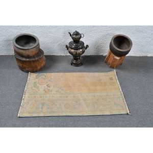 Alfombra turca vintage de 1,9x3,4 pies, tejido plano de lana Beige con patrón de retazos para decoraciones de sala de estar o uso en pasillos - Product Image 3