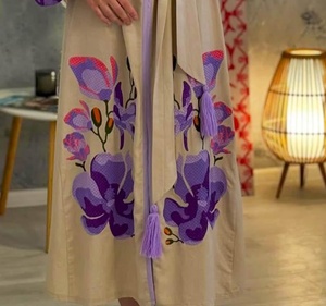 ชุดเดรสยาวถักลายดอกไม้สไตล์โบฮีเมียนพิมพ์ลายวิชีวันกาแบบยูเครน สีสันปรับแต่งได้สำหรับผู้หญิงปี 2026 คอวี แขนยาว แต่งพู่ ทำด้วยมือ - Product Image 5