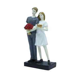 Statue décorative romantique de couple, figurine artistique avec bouquet et cœur, cadeau - Product Image 3