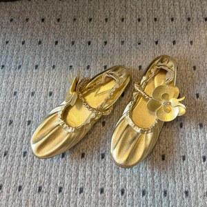 รองเท้าผ้าใบพื้นนุ่มสำหรับผู้หญิง รองเท้าลำลองใส่สบาย ระบายอากาศได้ดี รองเท้าแฟชั่นสำหรับฤดูร้อน - Product Image 2