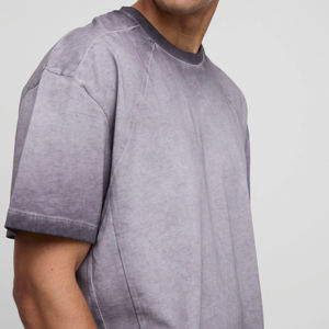 T-shirt personnalisé pour homme, 100% coton, qualité luxe, col rond côtelé, style streetwear, effet délavé soleil. - Product Image 5