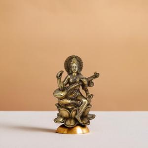 Ídolo Saraswati de latón de 23 cm para bodas y festividades de Diwali - Product Image 2