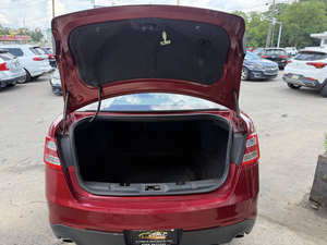 Voiture d'occasion de qualité abordable, Ford Taurus SEL 2015, conduite à gauche - Product Image 6