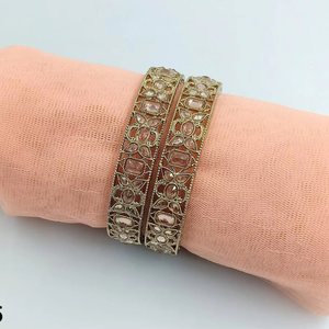 Bracelets en laiton indiens à la mode et traditionnels bracelets de mariage pour femmes et filles - Product Image 1